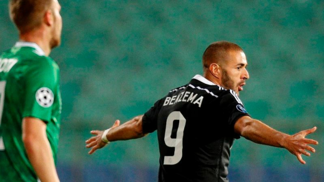 Pemain Real Madrid, Karim Benzema, rayakan gol ke gawang Ludogorets