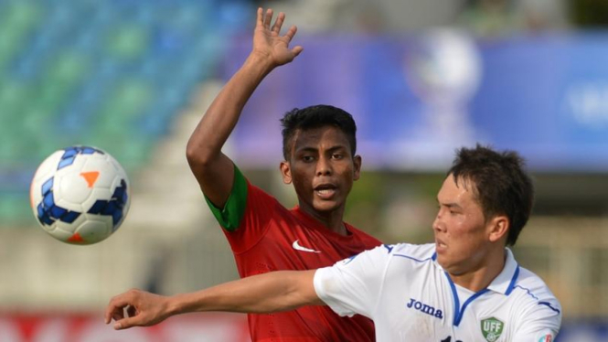 Pemain Timnas Indonesia U-19, Zulfiandi, saat lawan Uzbekistan