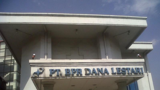 Gedung BPR Dana Lestari