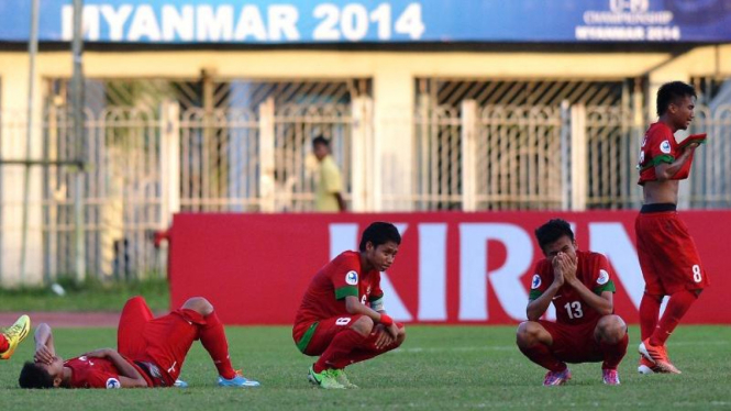 Para pemain Timnas U-19 Indonesia usai tersingkir dari Piala Asia