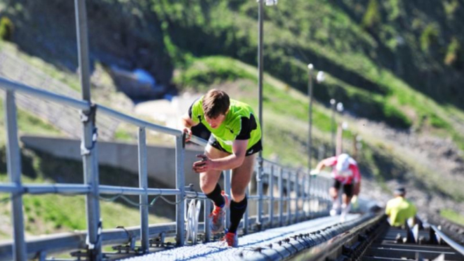 Niesenlauf, lomba menapaki anak tangga di Swiss