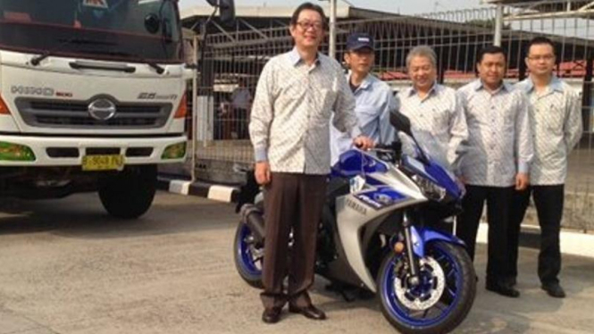 Ekspor perdana Yamaha R25 ke Jepang, Jumat (17/10/2014).