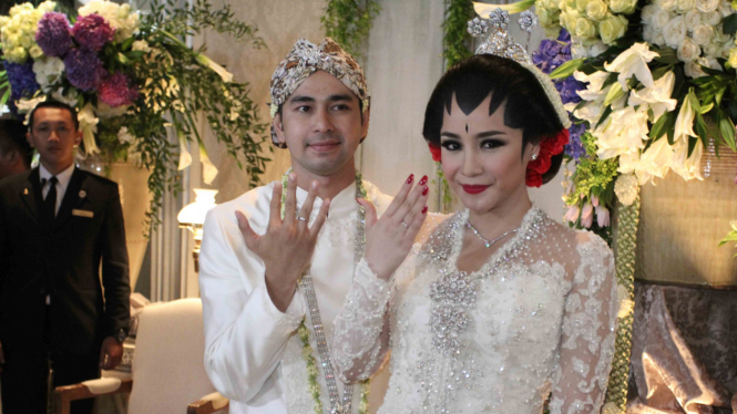 Raffi Ahmad dan Nagita Slavina Gelar Jumpa Pers Usai Akad Nikah