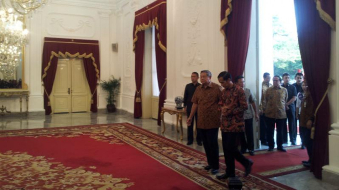 Presiden SBY dan Jokowi di Istana Negara