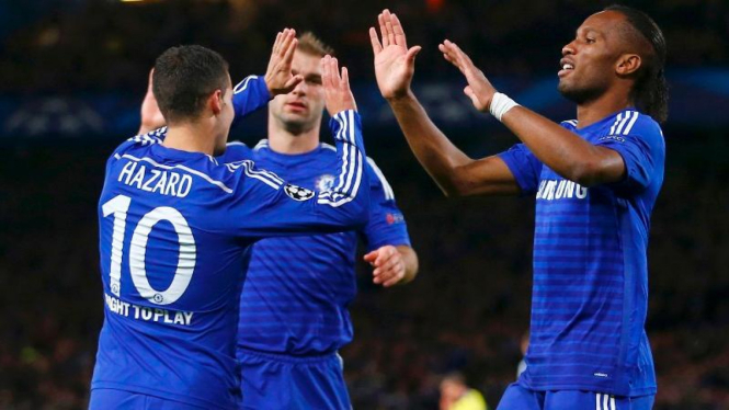 Para pemain Chelsea merayakan gol ke gawang Maribor 