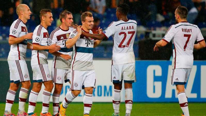 Para pemain Bayern Munich pada laga kontra AS Roma