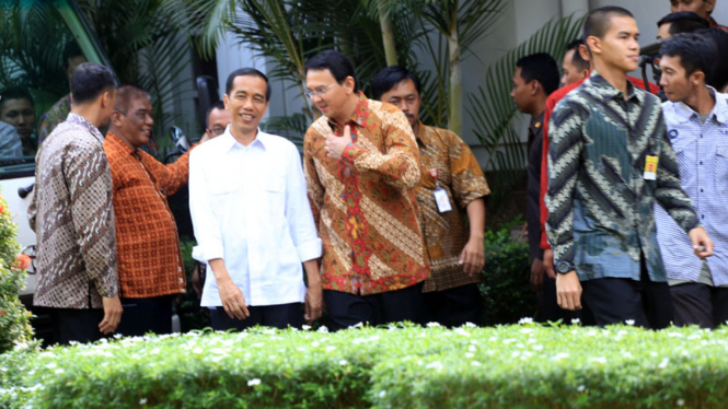 Presiden Jokowi dan Gubernur DKI Jakarta Basuki Tjahaja Purnama alias Ahok di Istana.