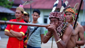 Alasan Penjajah Takut dengan Orang Dayak