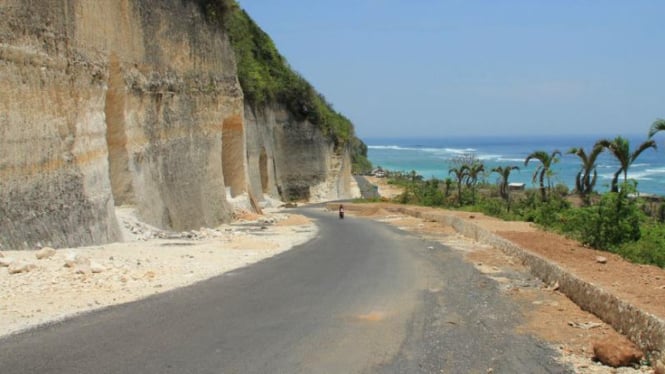 Smartfren Bisa Diakses Di Pantai Pandawa Viva