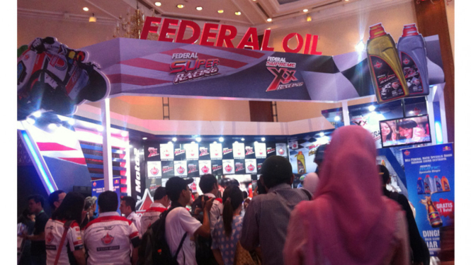 Federal Oil Booth