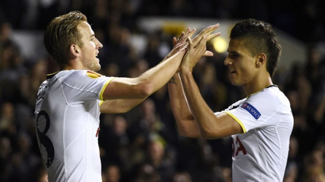 Harry Kane (kiri) dan Erik Lamela