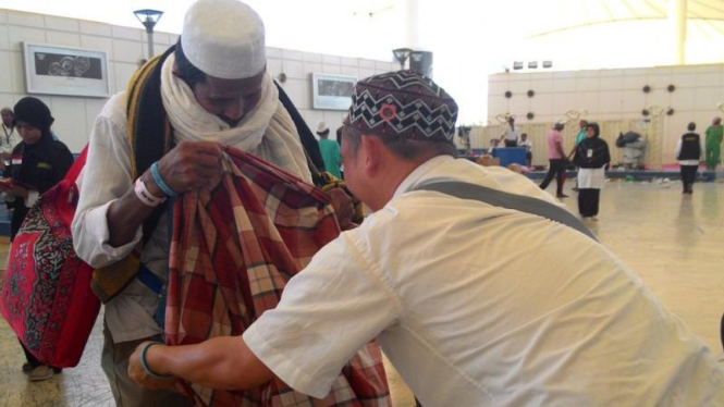 Jemaah Haji Terpaksa Memakai Baju Berlapis-lapis