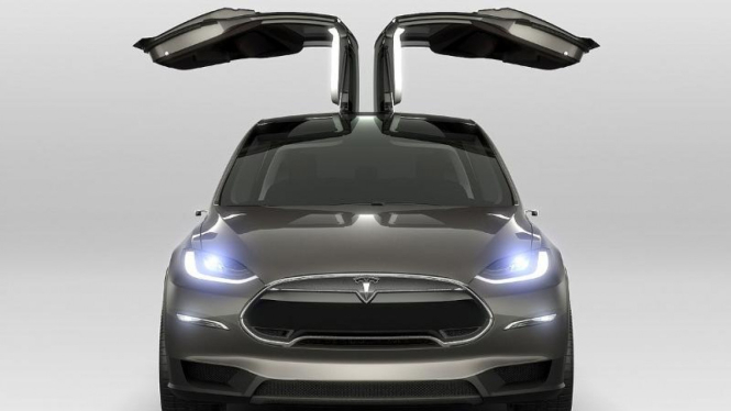 Mobil listrik SUV Tesla Model X