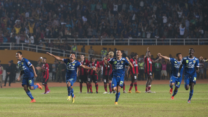 Persib Bandung Juarai Final ISL 2014