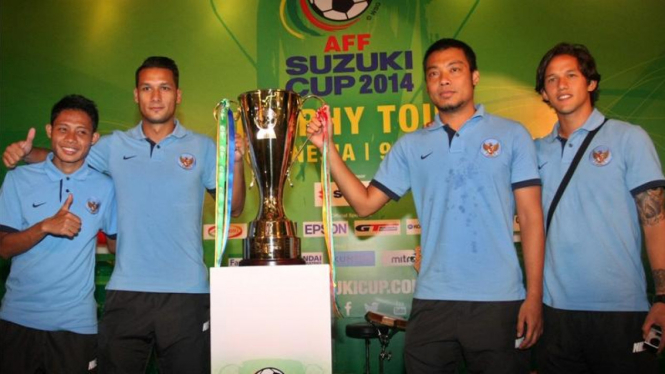 Pemain Timnas Indonesia saat tur trofi Piala AFF