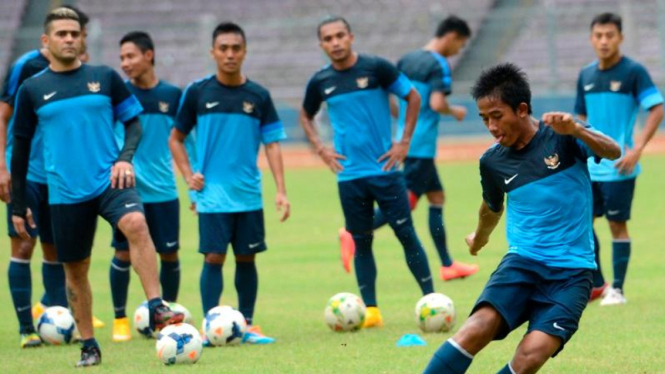 Pemain timnas Indonesia berlatih jelang Piala AFF 2014