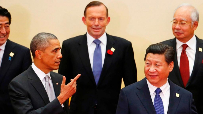 Barack Obama dan Xi Jinping di KTT APEC 2014