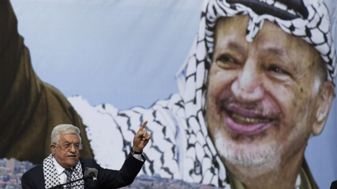 Mahmoud Abbas di Peringatan Sepuluh Tahun Pemimpin Palestina Yasser Arafat