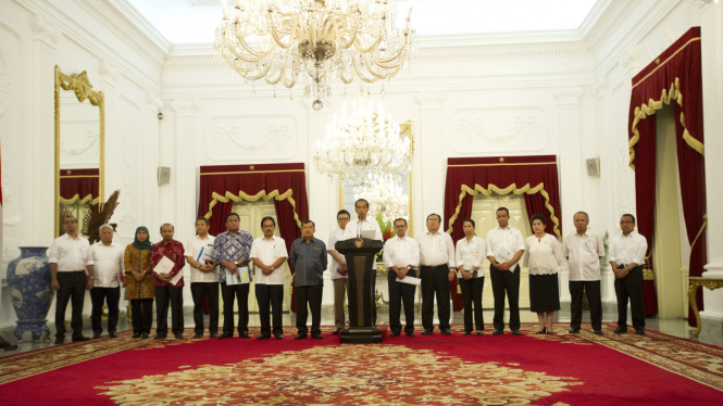 Presiden Joko Widodo didampingi Wapres Jusuf Kalla