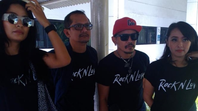 Band Kotak