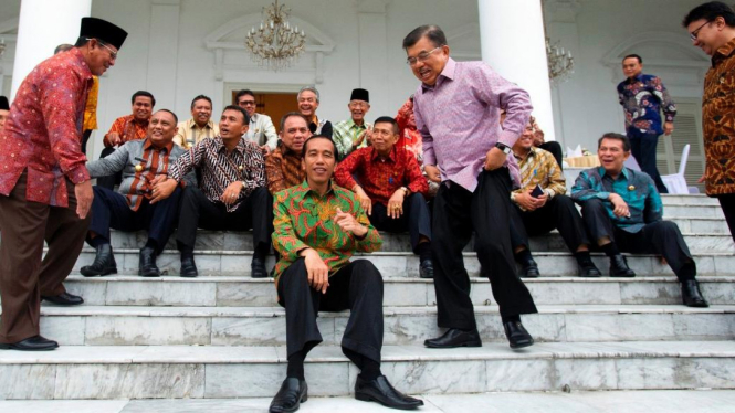 Presiden Joko Widodo bersama para gubernur di Istana Bogor