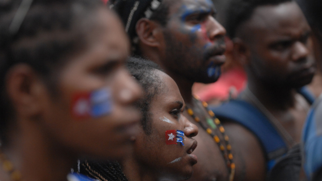 Aksi Unjuk Rasa Mahasiswa Papua Tolak Referendum
