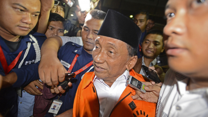 Mantan Bupati Bangkalan yang juga Ketua DPRD Bangkalan Fuad Amin Imron