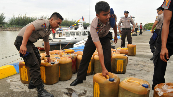 Ilustrasi/Kepolisian menggagalkan penyelundupan bahan bakar minyak (BBM) di Indonesia