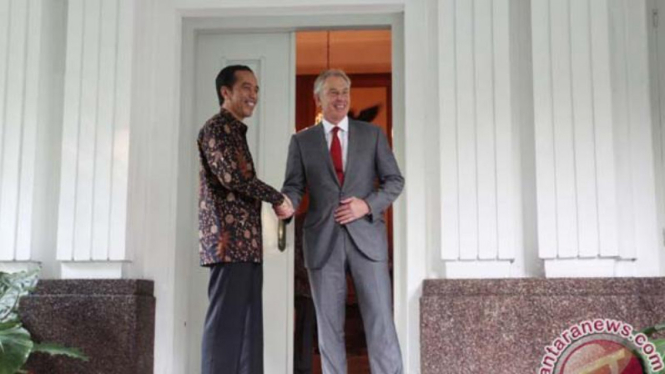 Joko Widodo bertemu dengan mantan PM Inggris Tony Blair