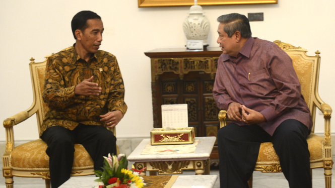 Presiden Joko Widodo dan Ketua Umum Partai Demokrat, Susilo Bambang Yudhoyono, saat bertemu akhir 2014 lalu.