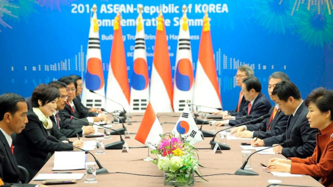 Presiden Joko Widodo dan Presiden Korsel Park Geun-hye