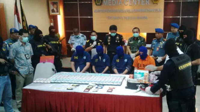 Warga Belanda Selundupkan Narkotika Senilai Rp17 Miliar Ditangkap di Surabaya