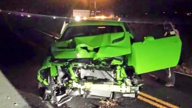 Dodge Challenger Hellcat 2015 yang hancur akibat kecelakaan