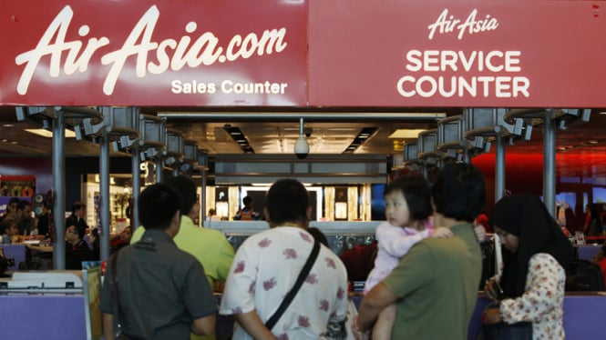 Menunggu Kabar Pesawat AirAsia QZ8501 di Bandara Changi Singapura