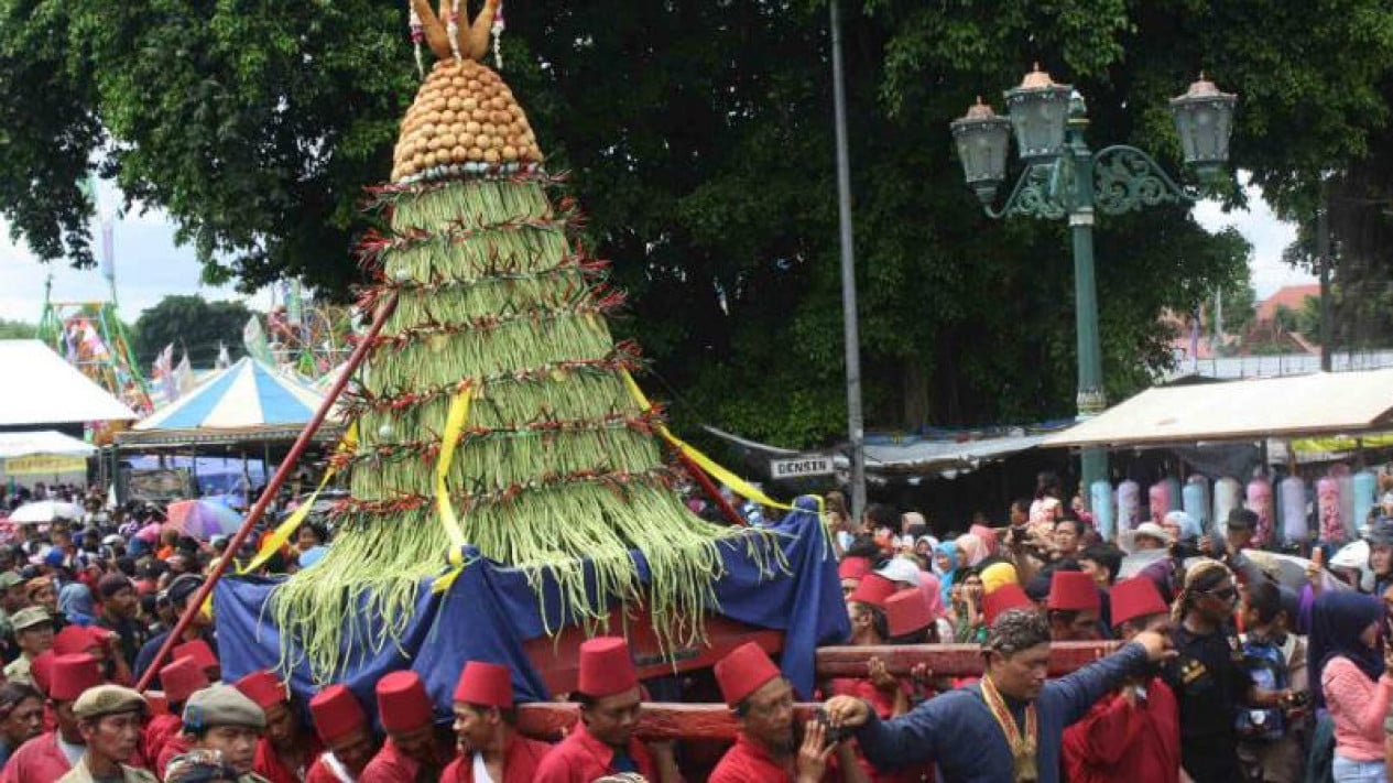 Gelar Grebeg Maulud, Keraton Yogya Keluarkan 7 Gunungan