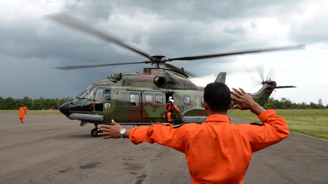 Pencarian AirAsia Terkendala Cuaca Buruk