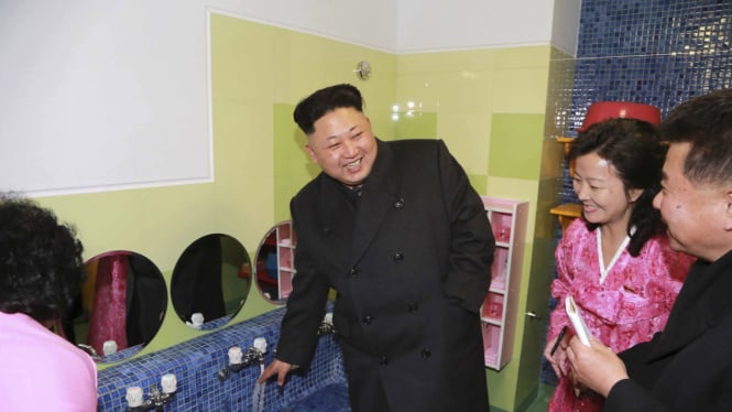 Kim Jong Un Kunjungi Panti Asuhan