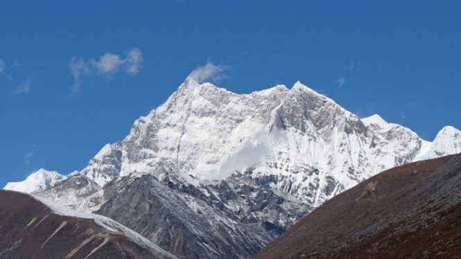Gunung Gangkhar Puensum