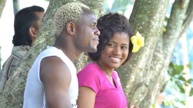 Victor Igbonefo dan Catherine Igbonefo