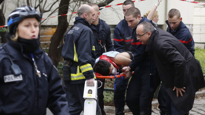 Penembakan brutal di kantor surat kabar Charlie Hebdo
