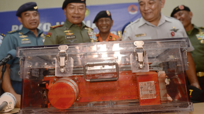 Penemuan Flight Data Recorder AirAsia QZ8501