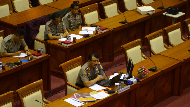 Komjen Pol Budi Gunawan di Komisi III DPR