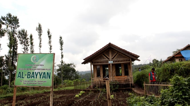 Sekolah Pertanian SPP Al-Bayyan dan Sarimukti