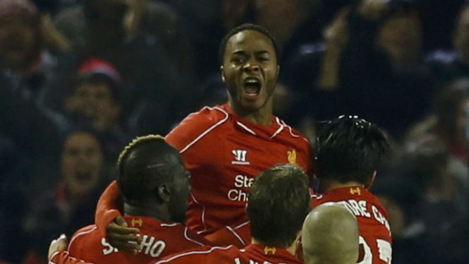 Raheem Sterling berteriak usai membobol gawang Chelsea