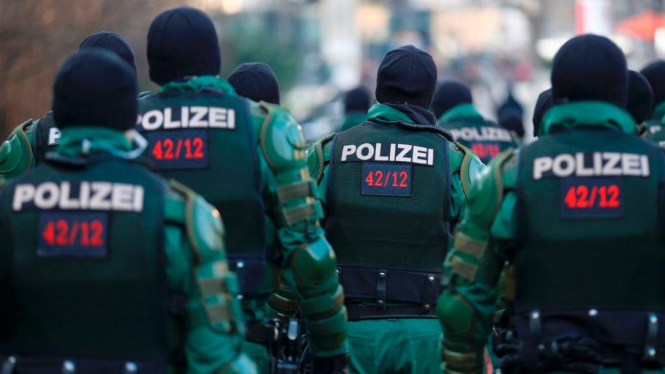 Polisi Jerman tengah berjaga-jaga.