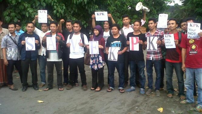 Aktivis Mataram gelar aksi dukung KPK