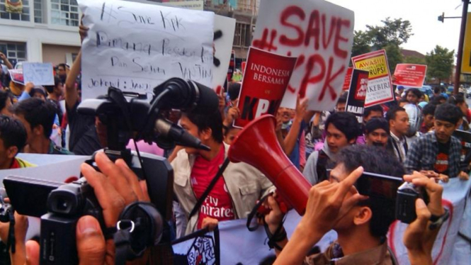 Demo massa DIY terkait penangkapan wakil ketua KPK