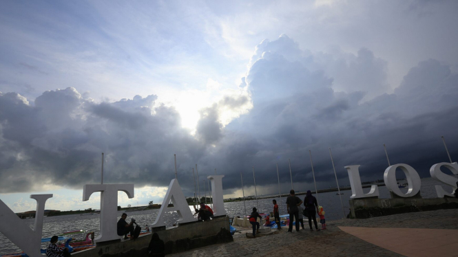 Pantai Losari Makassar