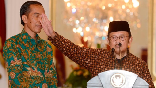 Presiden Joko Widodo dan mantan Presiden BJ Habibie