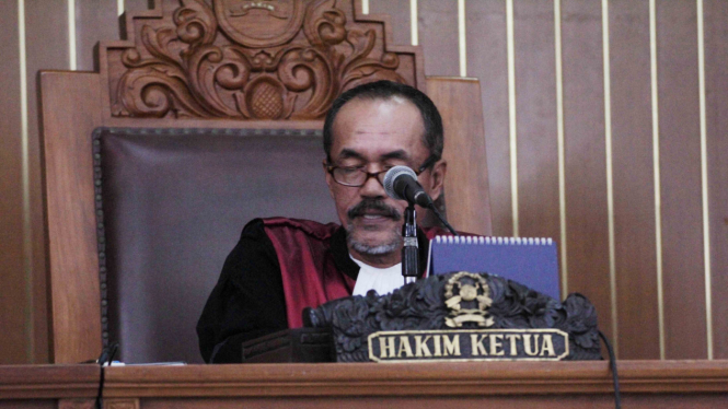 KPK Tak Hadir, Sidang Pra Peradilan Budi Gunawan Ditunda